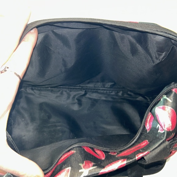 Karriage Mate Tote Kisses & Roses Pink and Black Shoulder Bag - Picture 8 of 8